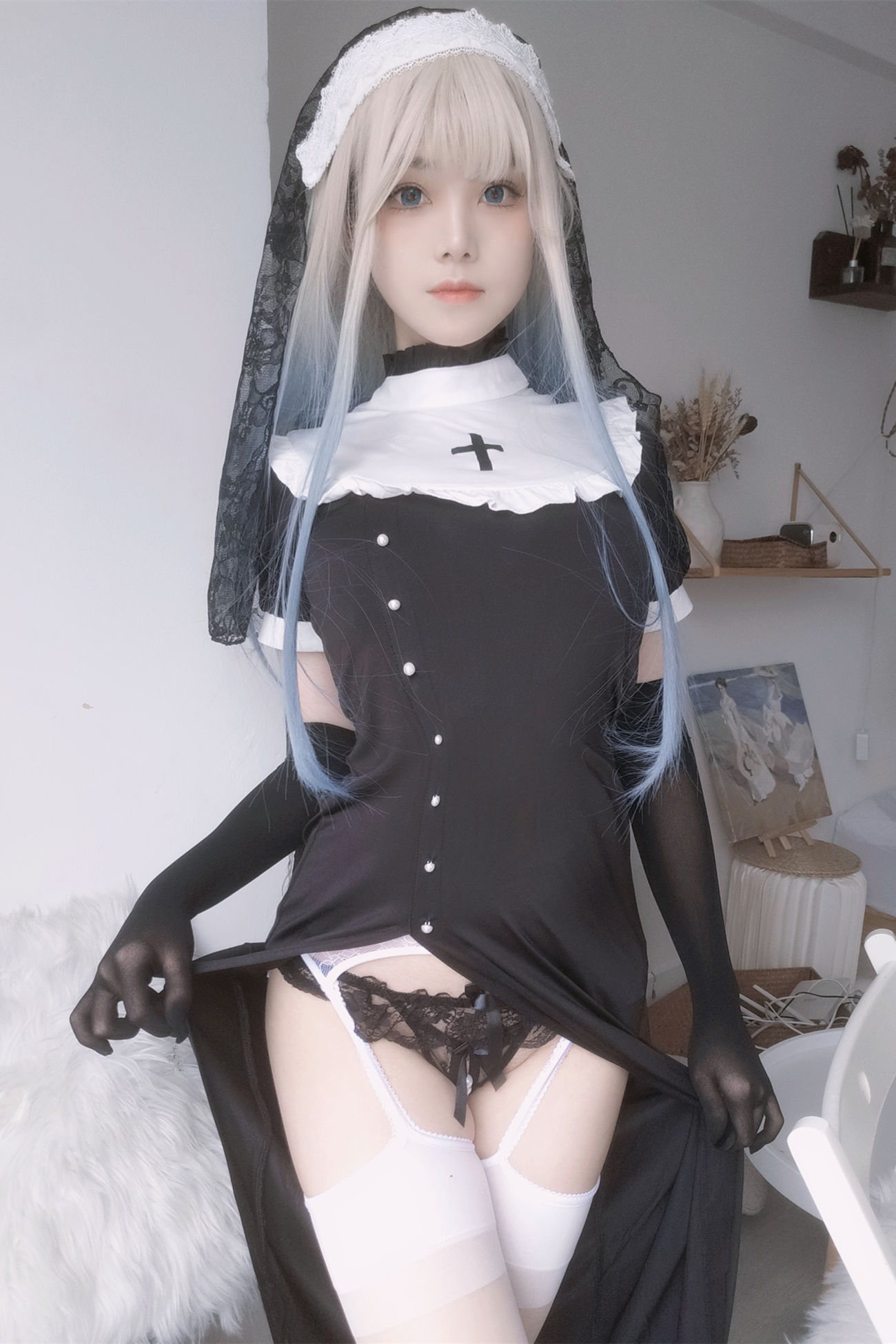蜜汁猫裘 修女自拍-COS世界