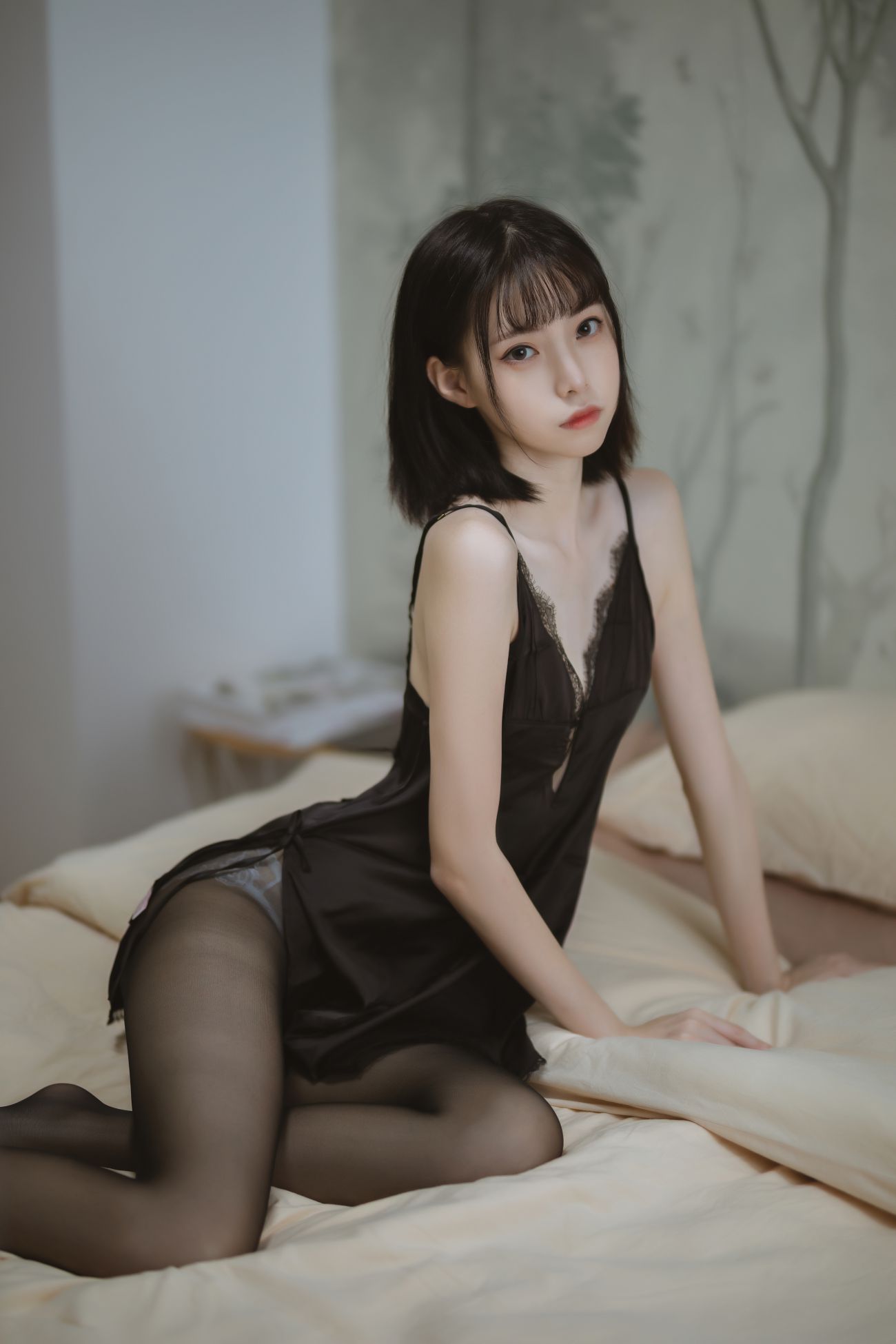 图片[2]-许岚 黑色蕾丝睡衣-COS世界