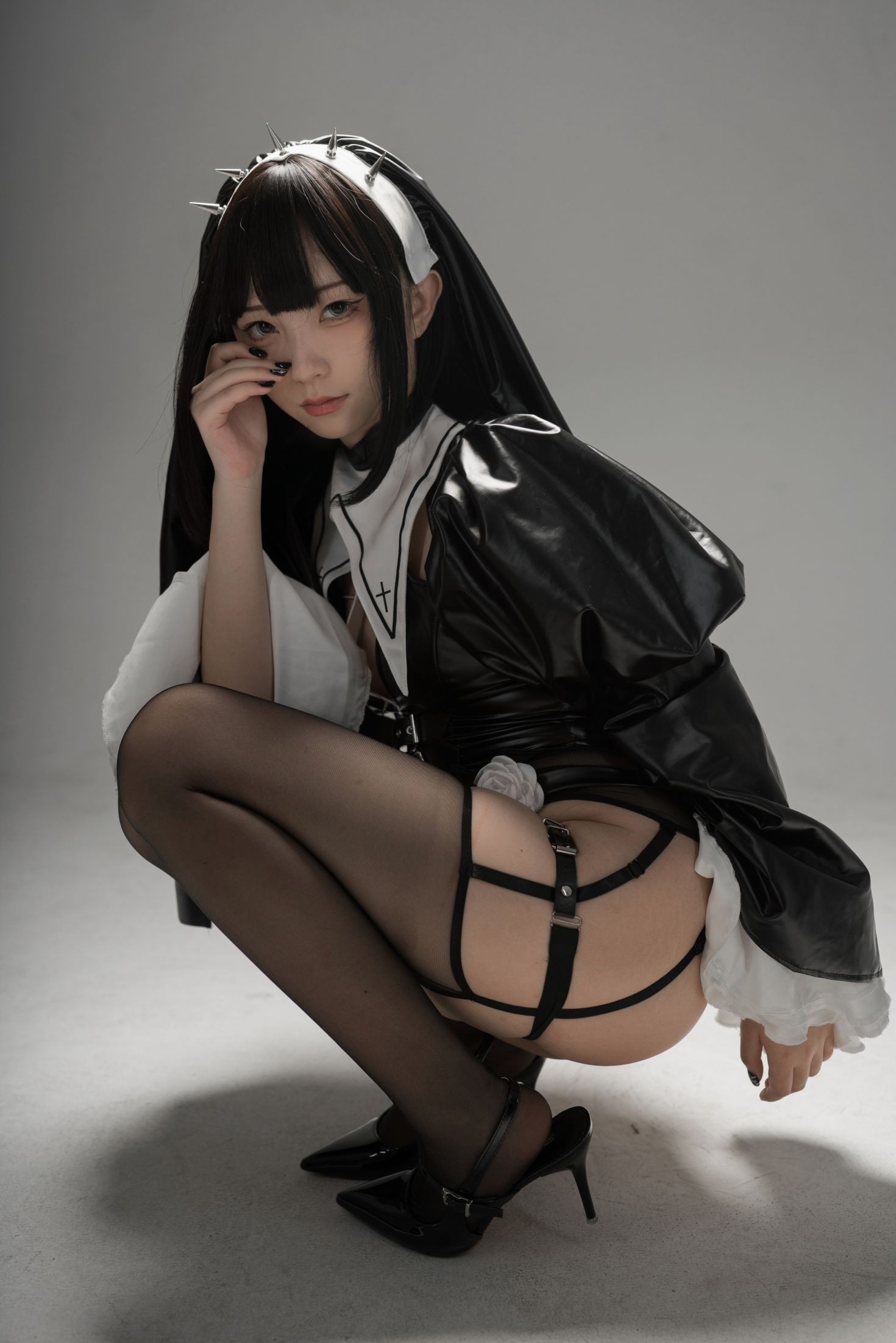 图片[5]-花铃 黑丝修女-COS世界