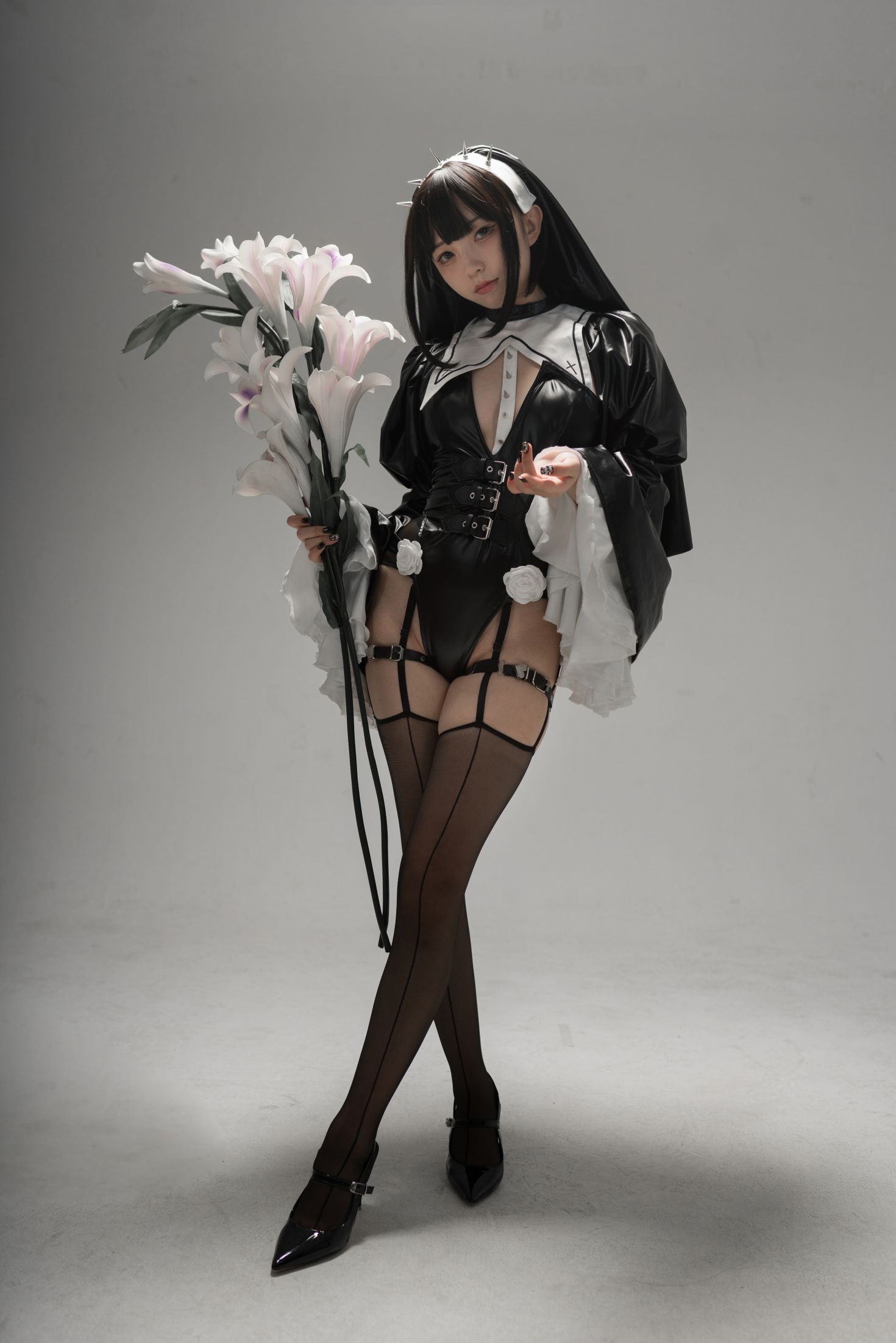 图片[4]-花铃 黑丝修女-COS世界