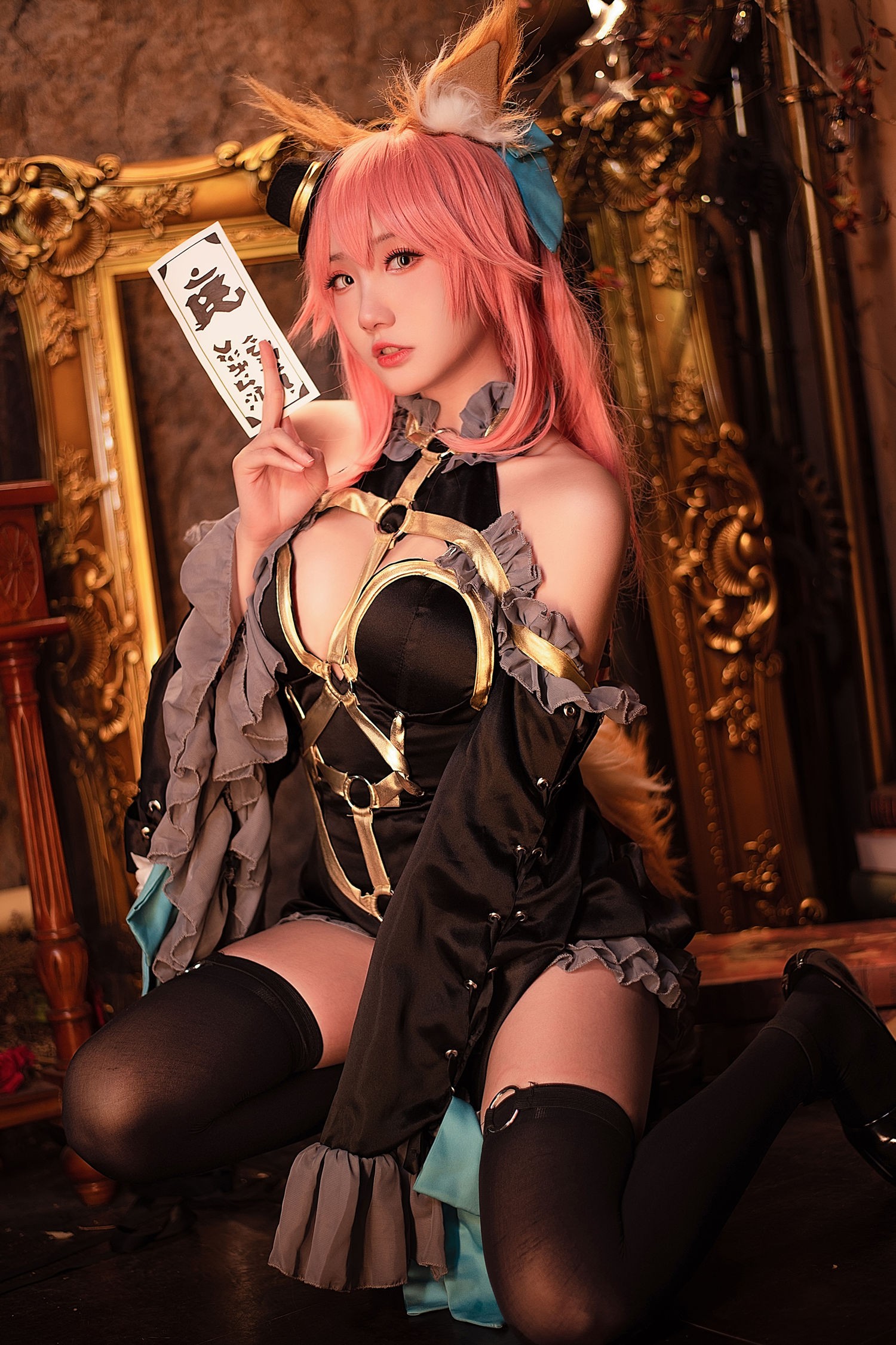 瓜希酱 漆黑魔术服-COS世界