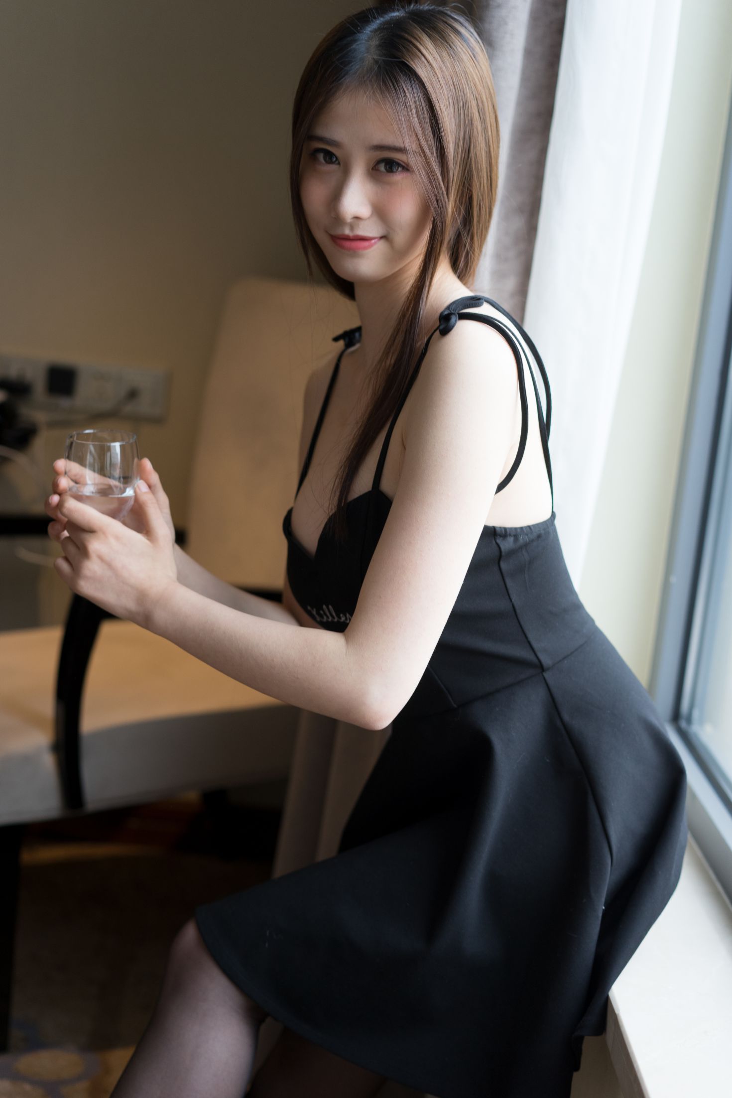 一只小仙若 黑丝女仆-COS世界