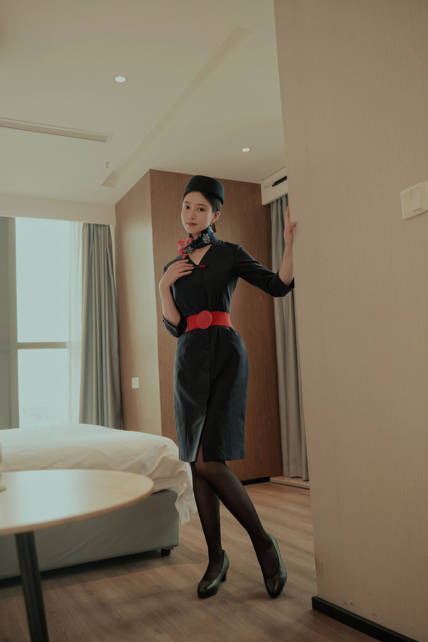 图片[2]-Nnian 空姐酒店篇-COS世界