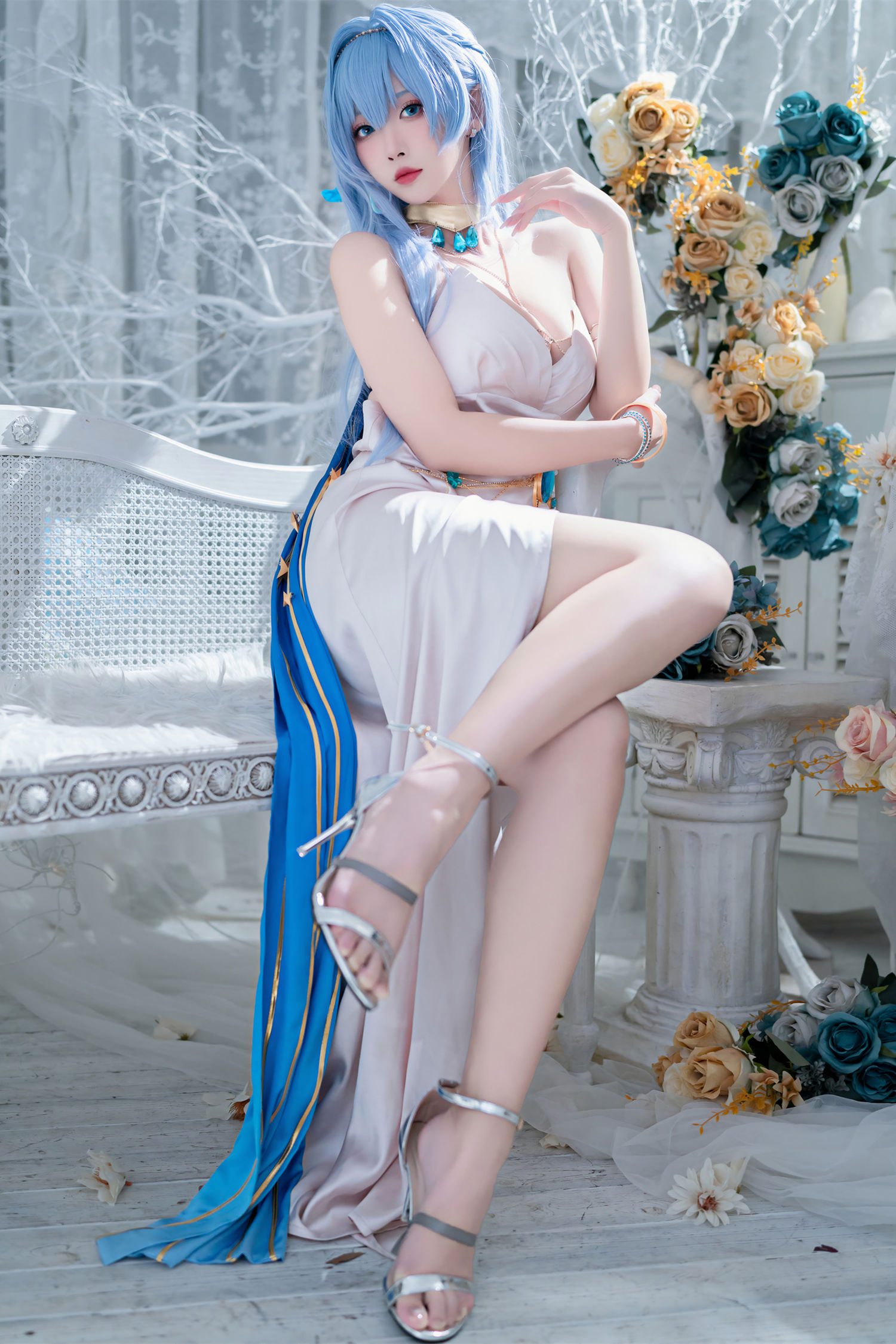 宫本桜 海伦娜礼服-COS世界