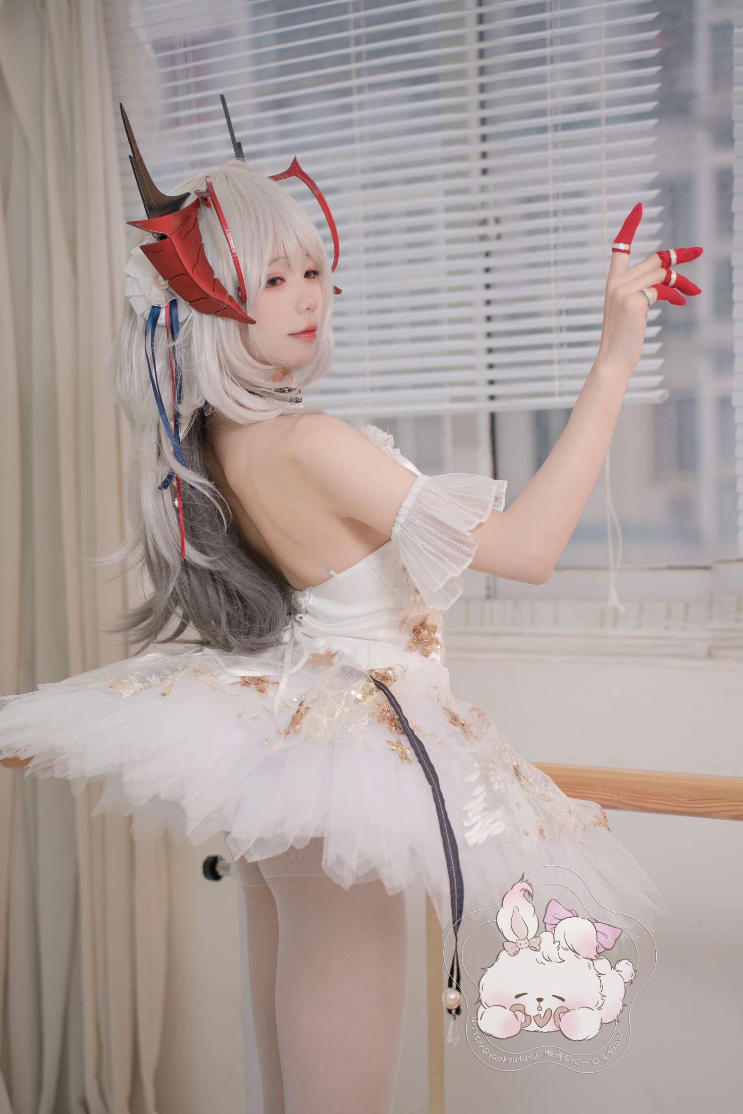 图片[2]-咬一口兔娘 天鹅之舞-COS世界